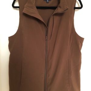 Travelsmith medium size brown Vest.